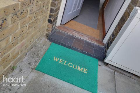 12 The Crescent, London, E17 8AB