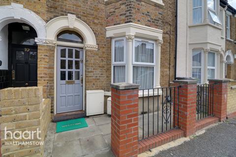 12 The Crescent, London, E17 8AB