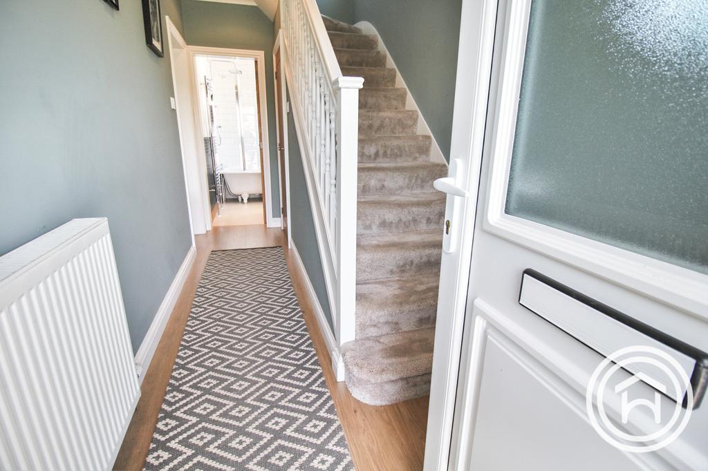 Viewfield Drive, Garrowhill, Glasgow... 3 bed semidetached house £