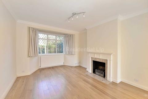 97 Princes Avenue, London, W3 8LY