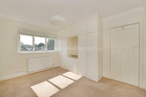 97 Princes Avenue, London, W3 8LY