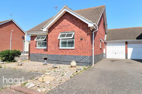 25 Deal Close, Clacton-on-sea, CO15 1NE