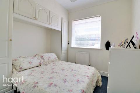 25 Deal Close, Clacton-on-sea, CO15 1NE
