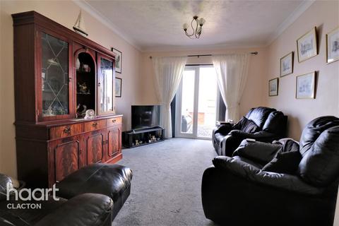 25 Deal Close, Clacton-on-sea, CO15 1NE