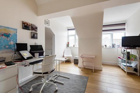 1 bedroom apartment to rent, High Street,  Maidenhead,  SL6
