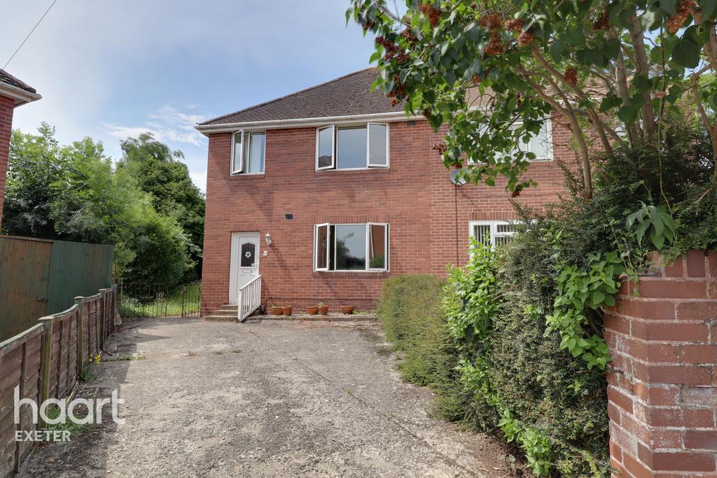 Warwick Avenue, Exeter 3 bed semidetached house £300,000