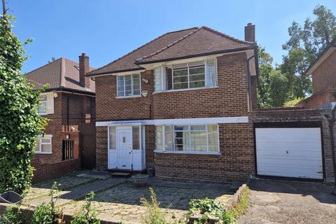 4 bedroom detached house to rent, Heathcroft, Ealing, London, W5