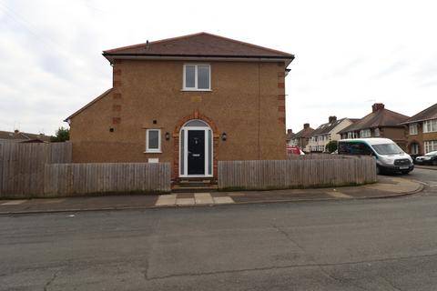 2 bedroom end of terrace house to rent, Fullingdale Road, Northampton NN3