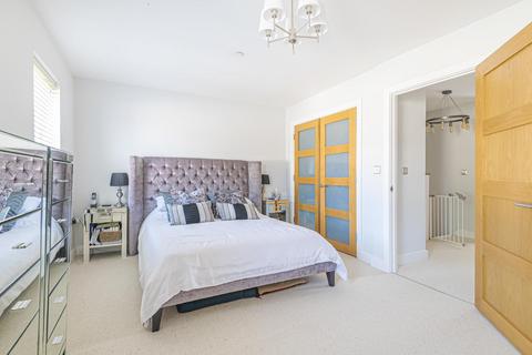 3 Shears Lane, London, SW16 5GA