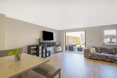 3 Shears Lane, London, SW16 5GA