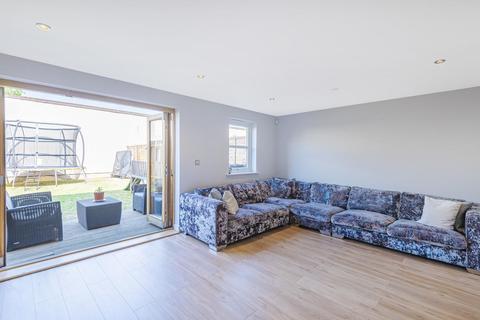 3 Shears Lane, London, SW16 5GA
