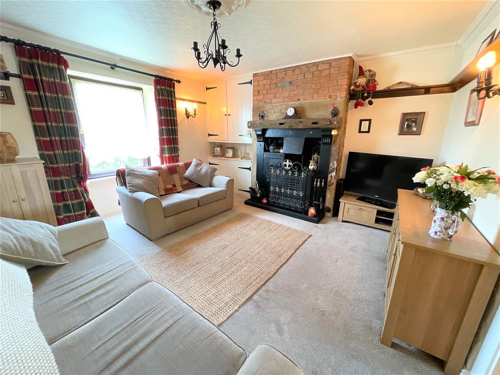 Sitting/Dining Room