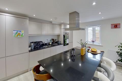 Flat 1, Pearmain Court, 41 Orchard Way, Croydon, CR0 7NP