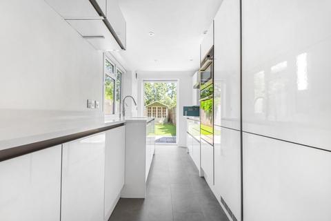 20 Railway Road, Teddington, TW11 8SB