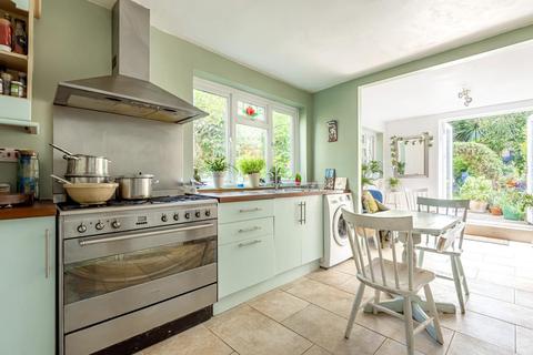 54 Ridge Road, London, N8 9LH