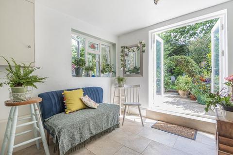 54 Ridge Road, London, N8 9LH