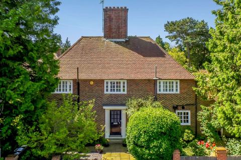 36 Avenue Road, St Albans, AL1 3QB