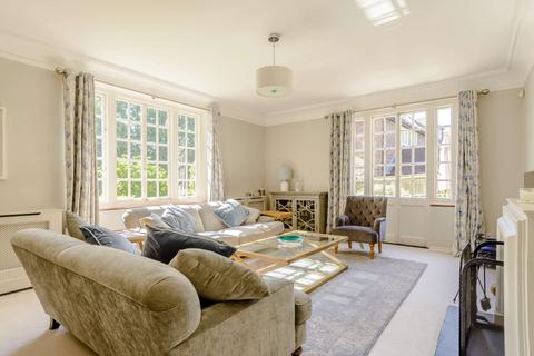 36 Avenue Road, St Albans, AL1 3QB