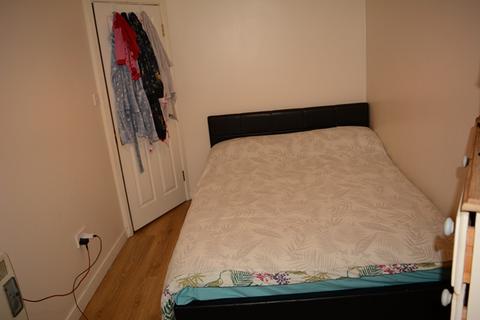 undefined, 2 Bedroom Flat First Floor