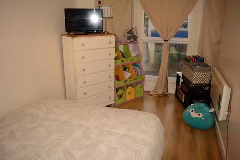 undefined, 2 Bedroom Flat First Floor