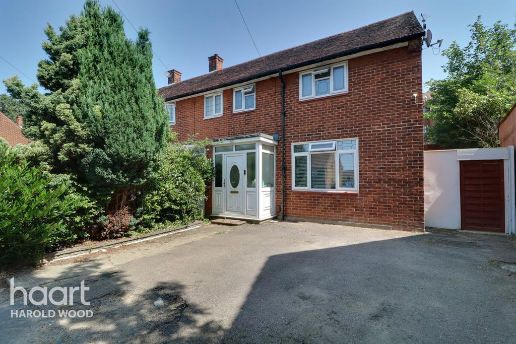 Redcar Road, Romford 3 bed end of terrace house £375,000