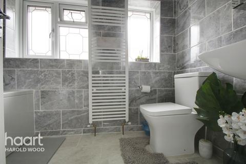 11 Redcar Road, Romford, RM3 9PT