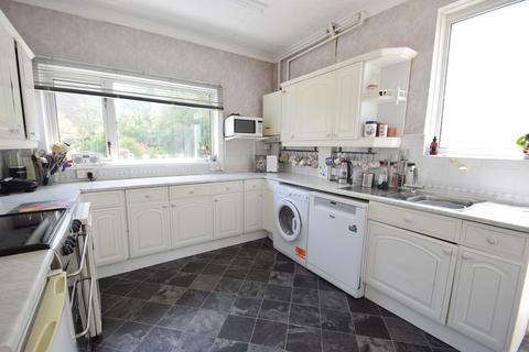 2 Clevis Crescent, Porthcawl, CF36 5NY