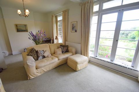 2 Clevis Crescent, Porthcawl, CF36 5NY