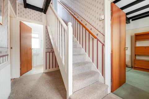 16 Ealdham Square, London, SE9 6BP