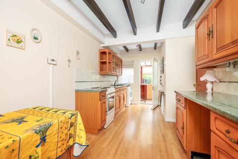 16 Ealdham Square, London, SE9 6BP