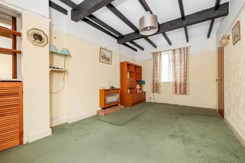 16 Ealdham Square, London, SE9 6BP
