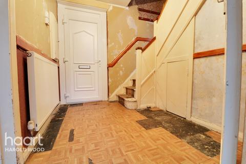 6 Alverstoke Road, Romford, RM3 8QR
