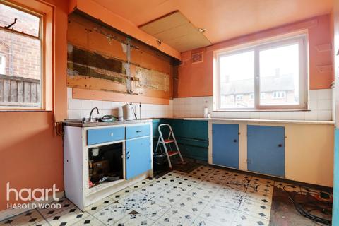 6 Alverstoke Road, Romford, RM3 8QR