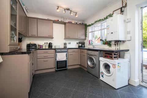 21 Bryn Derwen, Radyr, Cardiff, CF15 8SW
