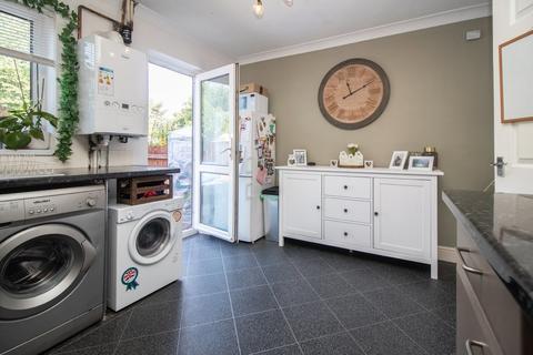 21 Bryn Derwen, Radyr, Cardiff, CF15 8SW