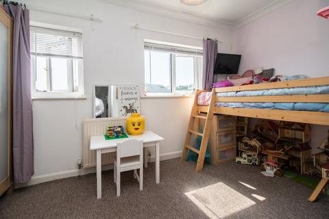 21 Bryn Derwen, Radyr, Cardiff, CF15 8SW