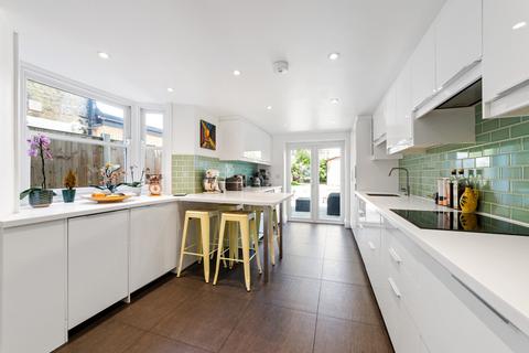 123 Godwin Road, London, E7 0LW