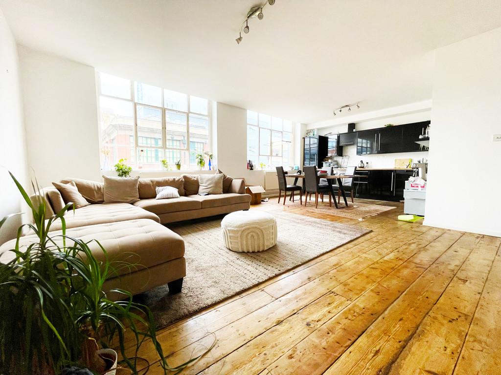 Ebenezer Street, London N1 2 bed flat £2,400 pcm (£554 pw)