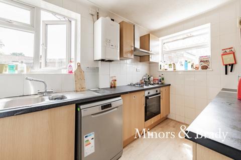 23 Bixley Close, Norwich, NR5 8DH