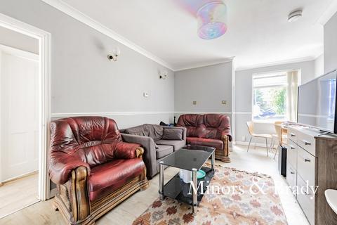 23 Bixley Close, Norwich, NR5 8DH