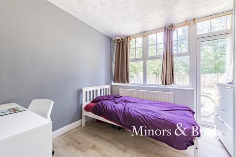 23 Bixley Close, Norwich, NR5 8DH