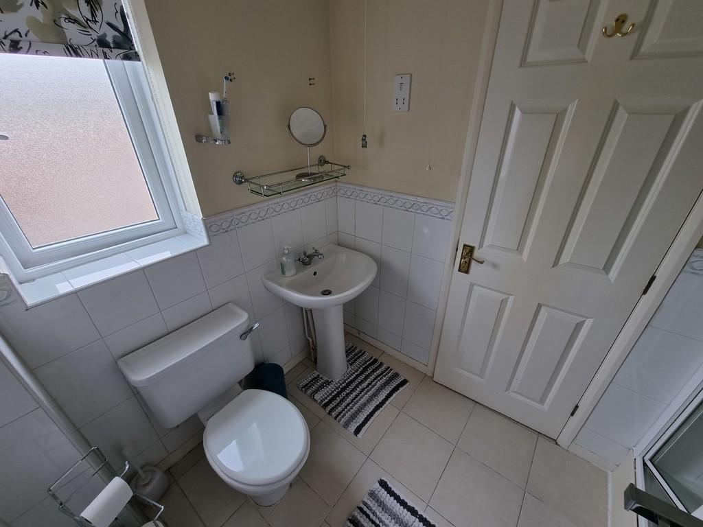 En Suite Shower Room