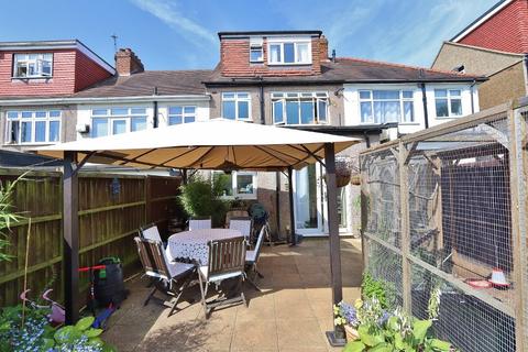 44 Mount Pleasant Road, Romford, RM5 3YL