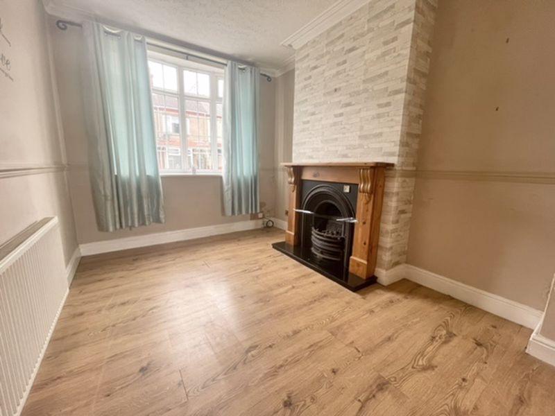 NEVILLE STREET, CLEETHORPES 3 bed terraced house £65,000