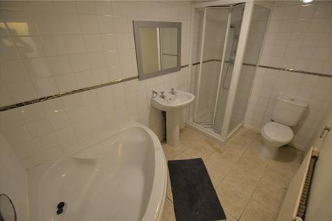 44a Manor Row, Low Moor, Bradford, BD12 0DA