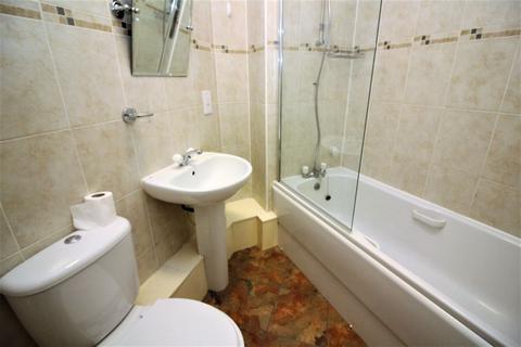 29, Regent Court Albert Promenade, Halifax, HX3 0HD