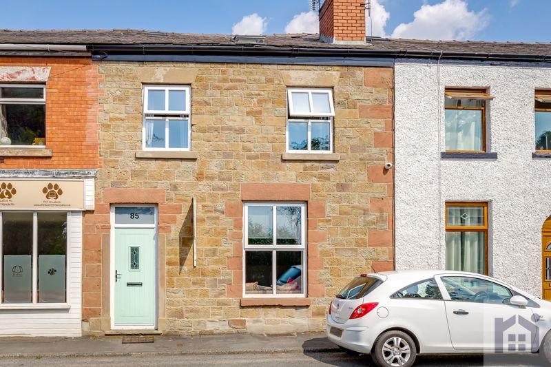 Preston Road, Coppull, PR7 5DN 4 bed terraced house £180,000