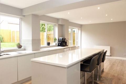 245 Springfield Road, Sutton Coldfield, B75 7JN