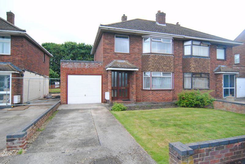 Lavington Drive, Longlevens, Gloucester 3 bed semidetached house £