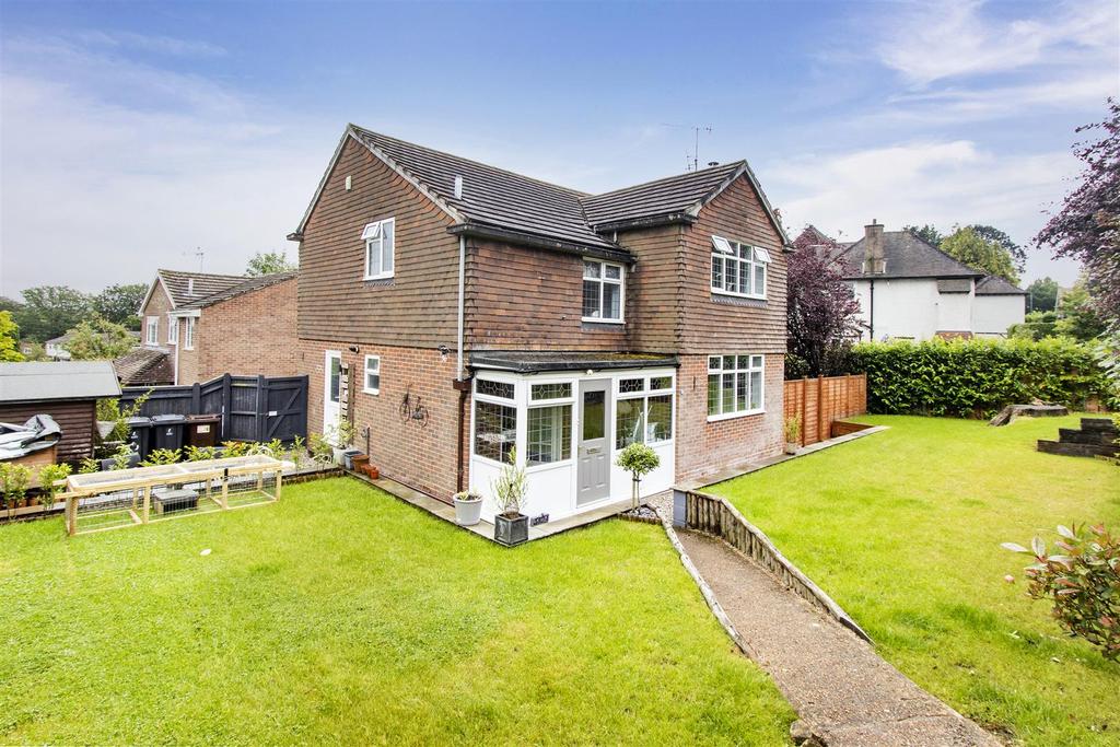 Saxonbury Close, Crowborough 4 bed house £550,000